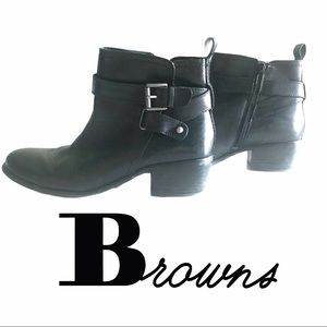 🍂BROWNS Black Ankle Booties with Buckle & Zip 🍁